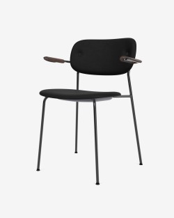 Co Dining Chair | Audo Copenhagen | Krzesło z podłokietnikami, w pełni tapicerowane, czarna rama