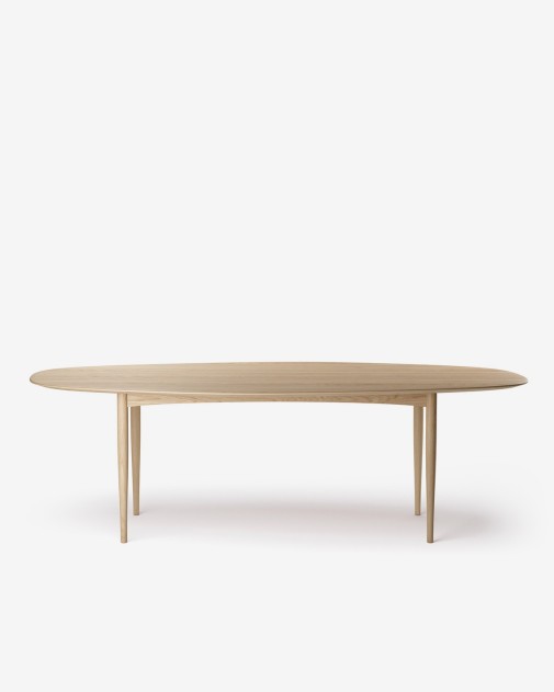 JARI Dining Table | Brdr. Krüger | Designerski stół z litego dębu