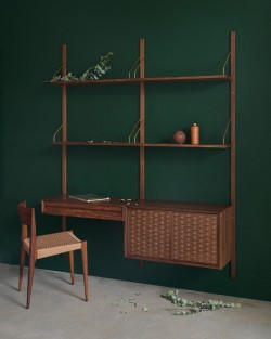 Royal System® | Modułowy system półek ściennych