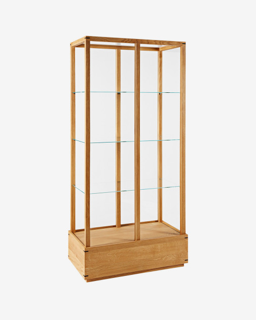 Meta Title: Japanese Vitrine L – minimalistyczna witryna z dębu i szkła | Kristina Dam Studio