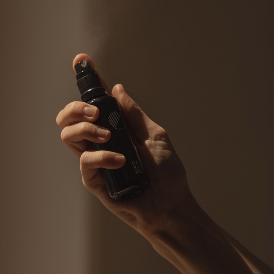 Hakudo Botanical Airmist | botaniczne perfumy do domu