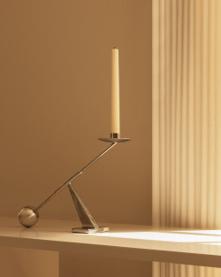Interconnect Candle Holder Small | Audo Copenhagen | Świecznik projektu Colin King