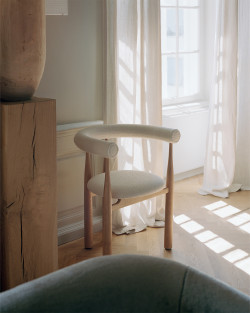 Bukowski Chair Fully Upholstered | New Works | Krzesło tapicerowane