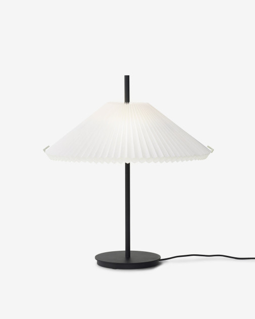 Nebra Table Lamp | New Works | Lampa stołowa z regulowanym abażurem