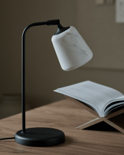 Material Table Lamp | New Works | Designerska lampa stołowa