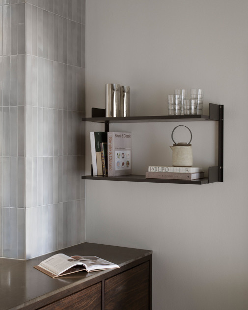 New Works Wall Shelf, 450 | New Works | Kompaktowy modułowy regał ścienny