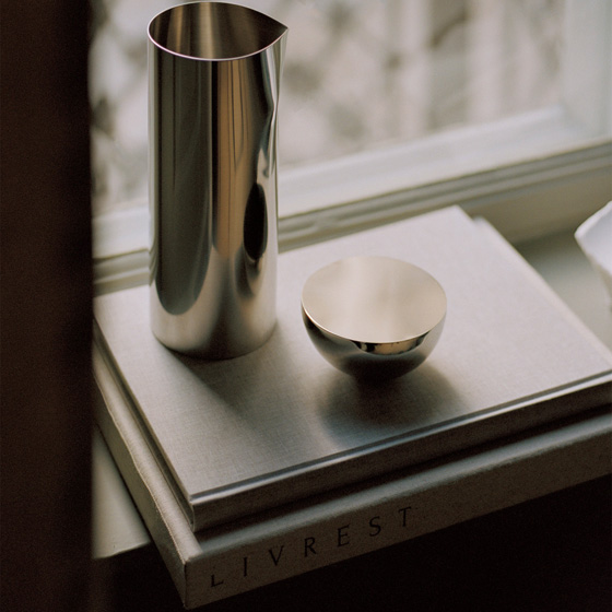 Pleat Pitcher | plisowany dzbanek