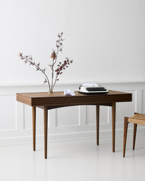 Groove Desk | dk3 | Biurko z litego drewna